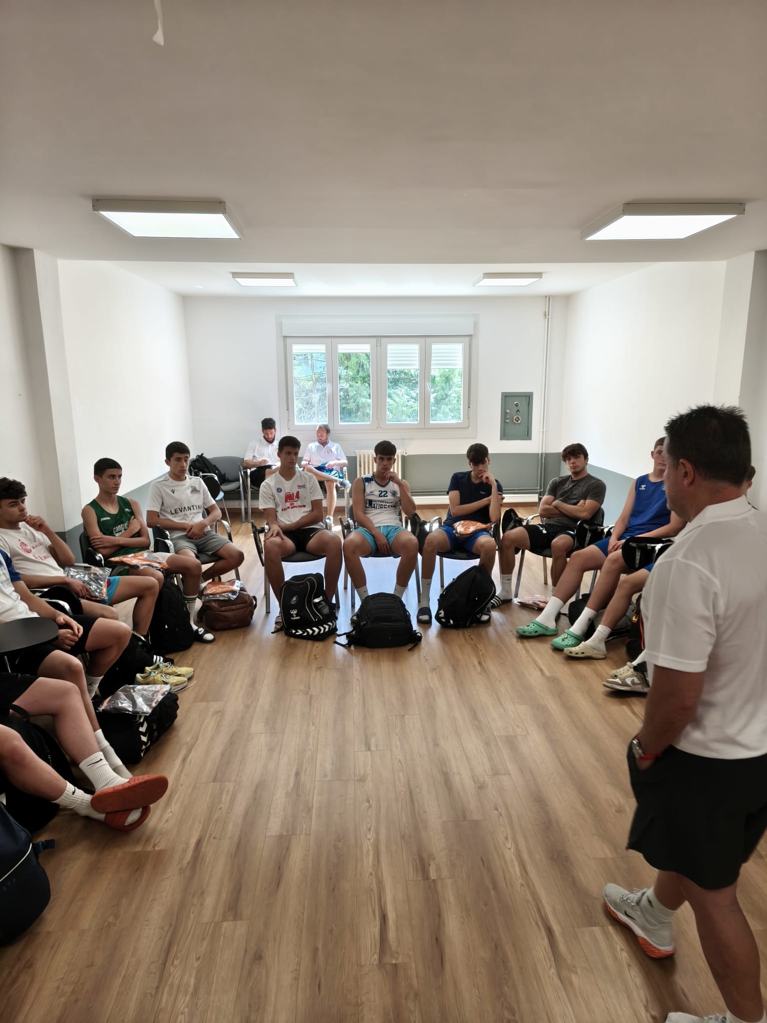 Campus Basketology — Reunión en sala